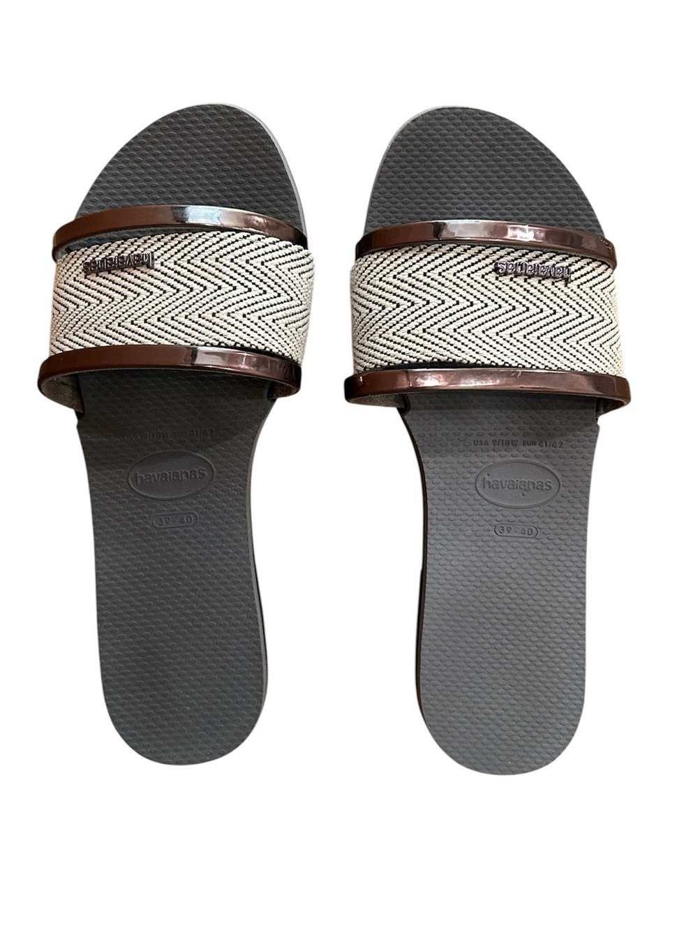 Havaianas Women's You Trancoso sandals metallic zig-zag strap Slides Size 9/10